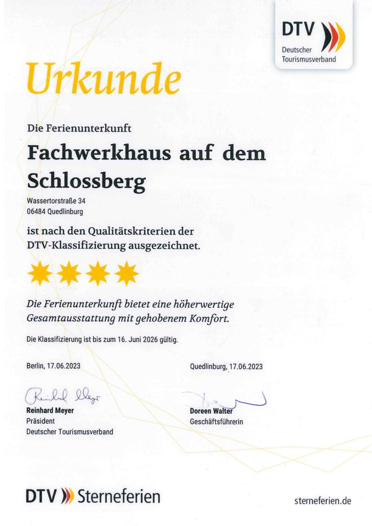 Fachwerkhaus Auf Dem Schlossberg เควดลินบวร์ก ภายนอก รูปภาพ